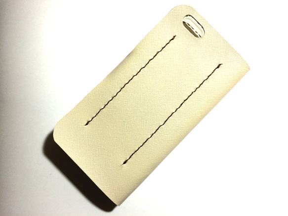 White leather iPhon7 plus (5.5inch) case with card slit 3枚目の画像