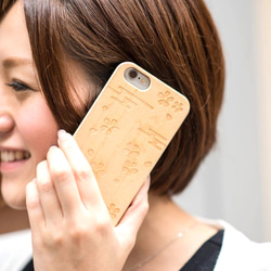 和柄(菊) カエデ木 iPhone6/6S/7 用ケース　real maple wood case 3枚目の画像