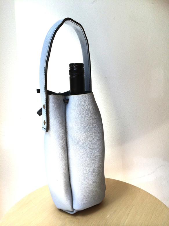 本革 ワインバッグ  スカイブルー　leather Wine bag sky blue 2枚目の画像