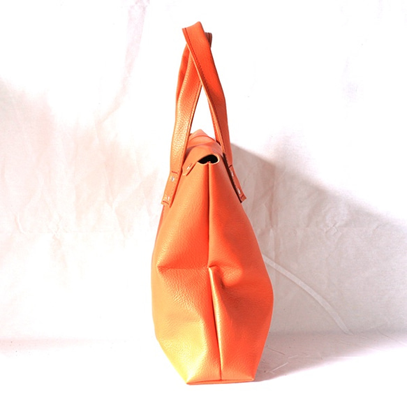 本革トートバッグ 中　オレンジ　Orange leather  tote bag 2枚目の画像