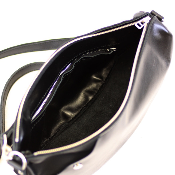 本革　半月ショルダーバッグ　黒　Halfmoon leather shoulder bag black 5枚目の画像