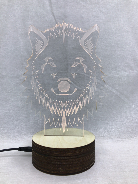 アクリル　狼 LED 照明スタンド 6枚目の画像