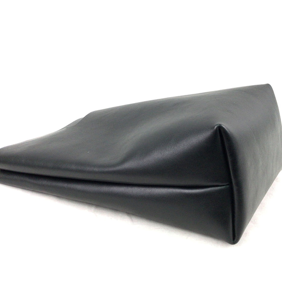本革 シンプル ハンドバッグ  黒 Simple Leather hand bag black 4枚目の画像