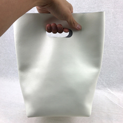 本革 シンプル ハンドバッグ オフホワイト Simple Leather hand bag off-white 5枚目の画像