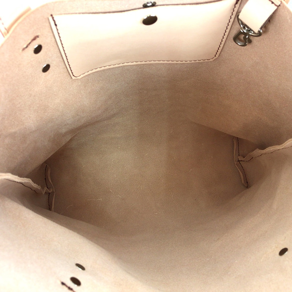 本革トートバッグ 中 ヌメ革　ナチュラル　Vegetable Natural  leather  tote bag 5枚目の画像