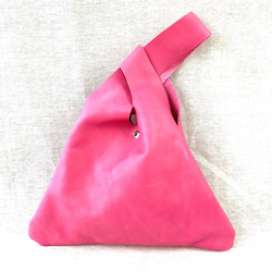 真皮三角小包粉色皮革三角小包粉色 第3張的照片