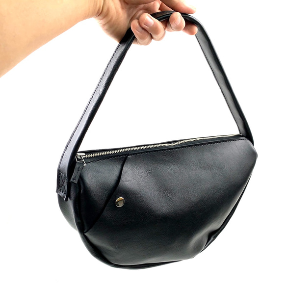本革　半月ハンドバッグ　黒　Half-moon leather handbag black 6枚目の画像