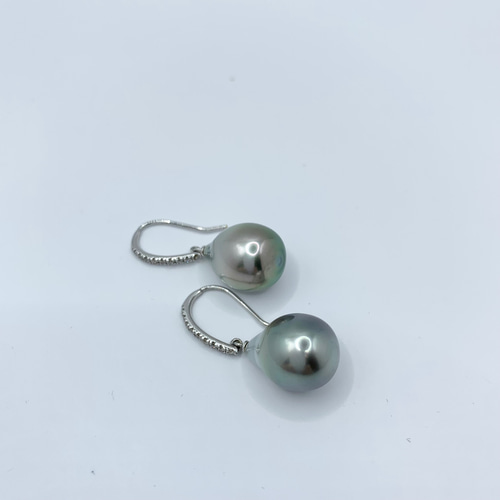 K18WG・ダイヤ南洋黒蝶真珠ピアス ピアス（フック・チェーン 