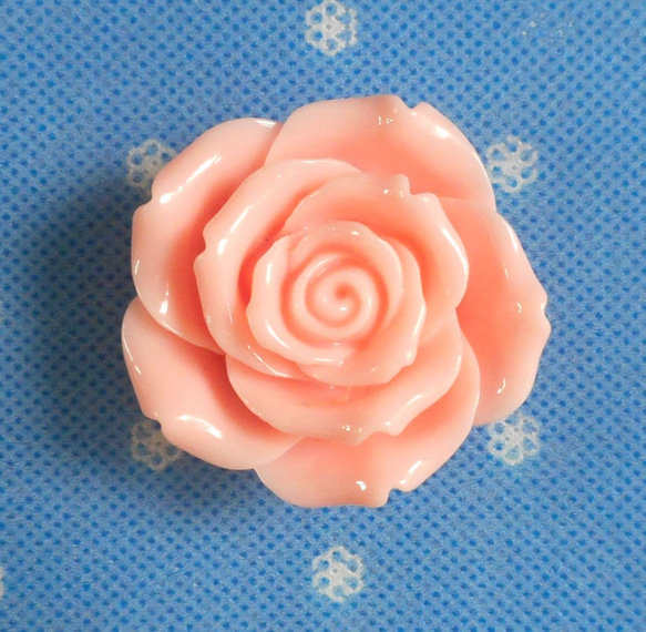 帯留め・ピンクローズ（ゴールド） 帯留め はなちゃん 通販｜Creema(クリーマ)