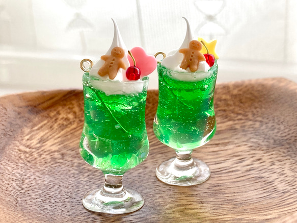メロンクリームソーダ（スター⭐︎）のストラップ&チャーム