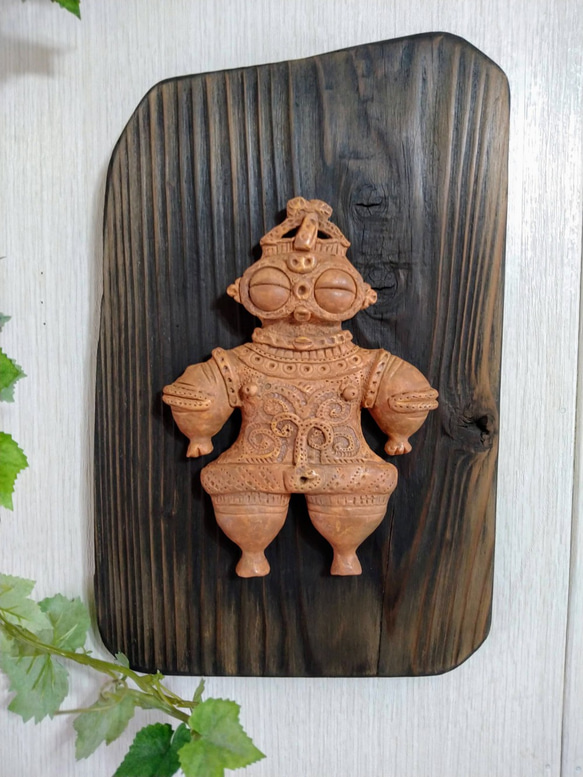 縄文の祈り 《 パネル土偶・A 》 ※木粉粘土によるハイレリーフ作品 