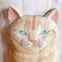 茶トラ猫　木彫レリーフ 2枚目の画像