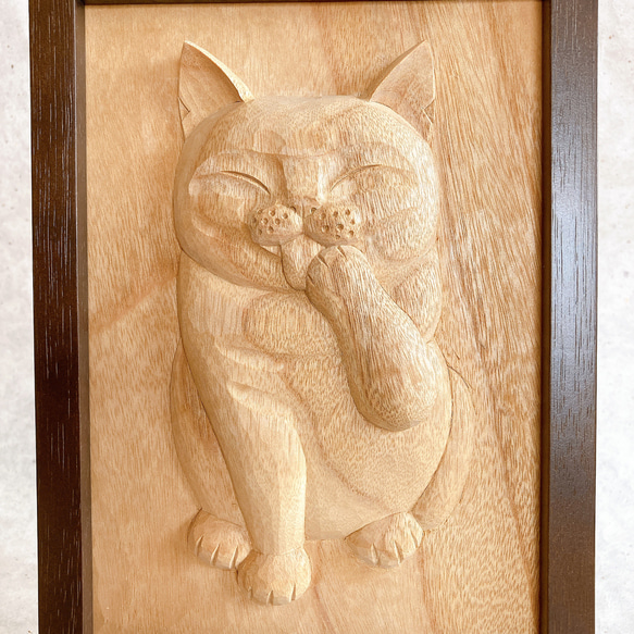 猫　ペロ　白木木彫レリーフ 1枚目の画像