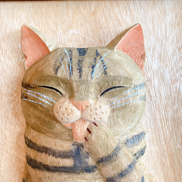 キジトラ猫　ペロ　木彫レリーフ 1枚目の画像