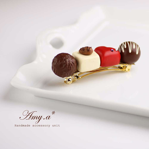 ボンボンショコラバレッタ レッド 2枚目の画像