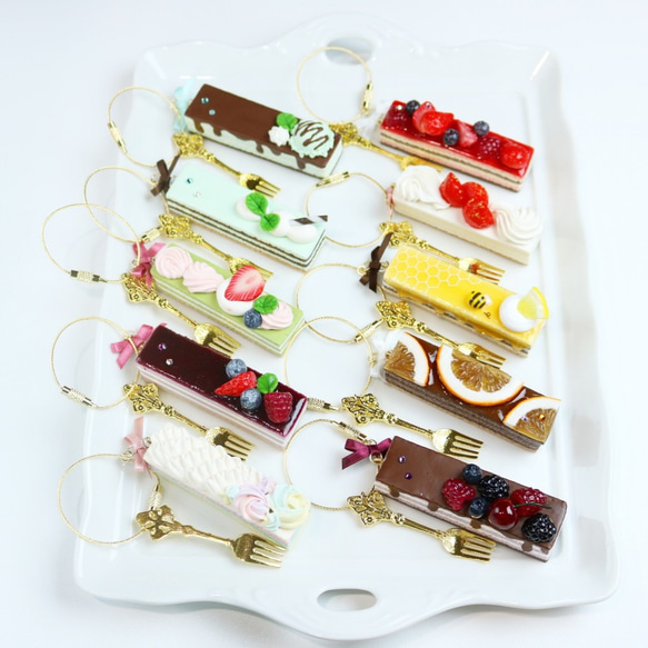 【受注製作】ハニーレモンケーキのバッグチャーム 3枚目の画像