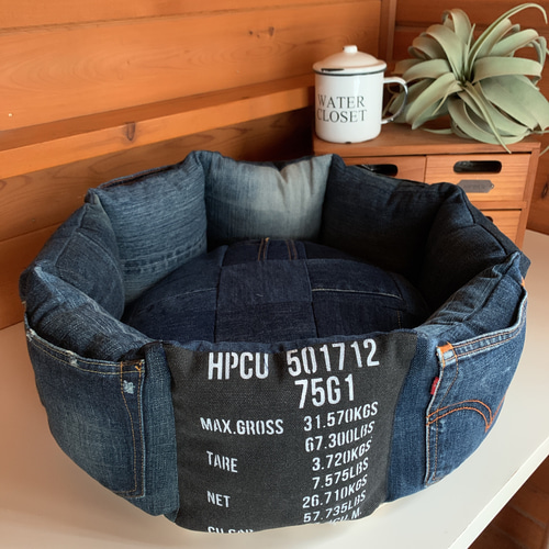 ペットベッド　デニムリメイク デニムリメイク ☆ペットベッド No.001 クッション・ベッド blue