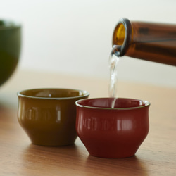 IRO-IRO 酒カップ 苔（緑） 漆塗り（盃/酒杯/ぐい呑み） 2枚目の画像
