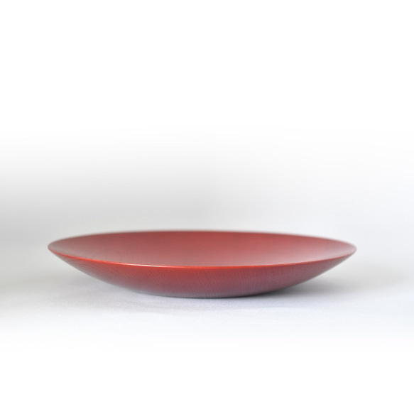 MOKU 丸皿 赤スリ 小　木製漆塗りのお皿 4枚目の画像