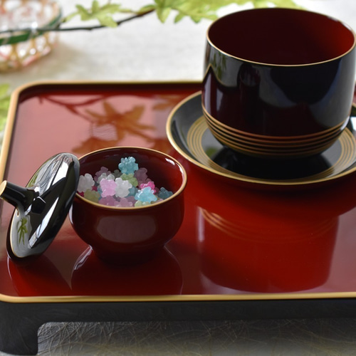 漆塗り お盆　高級 お膳 トレー　プレイスマット　赤黒　2枚　セット 新品 トレー トレイ お盆 木製 漆塗り 30cm 小判盆 小判おもてなし盆