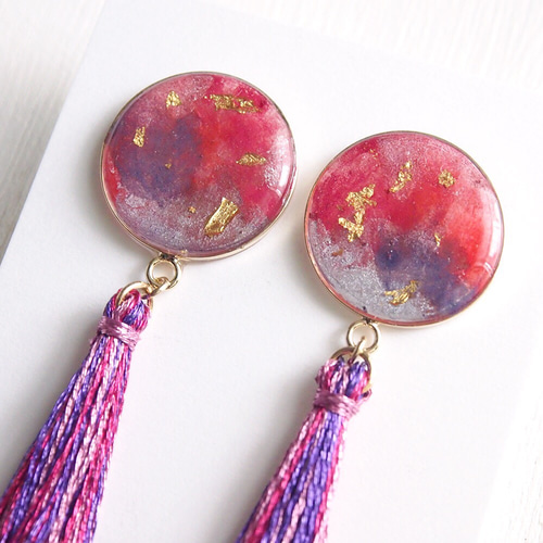 SALE〉11月末まで【金具選択】華やぐ色のタッセルピアス/イヤリング 