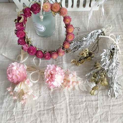 イチゴのようなセンニチコウリースのガーランド ミニリース ミニ 