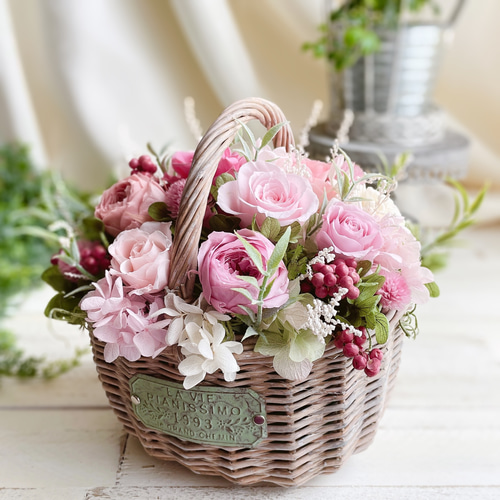 薔薇いっぱいの花籠＊お花畑の花摘みバスケットアレンジメント