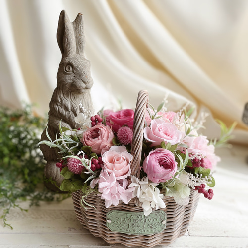 薔薇いっぱいの花籠*お花畑の花摘みバスケットアレンジメント 薔薇いっぱいの花籠*お花畑の花摘みバスケットアレンジメント