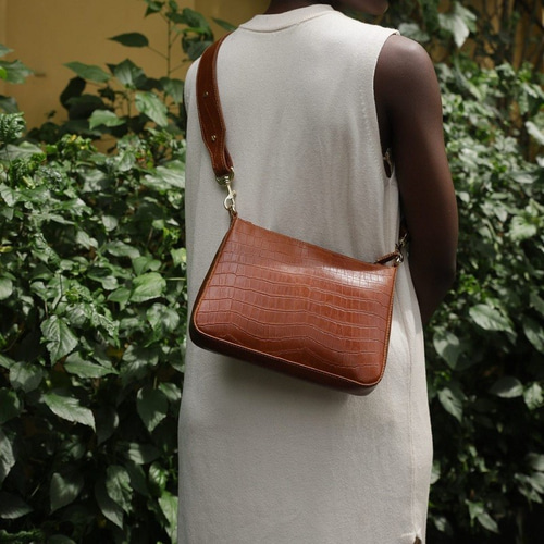 Sling Bag 本革 スリングバッグ クロコ型押し ボディーバッグ 斜め掛け