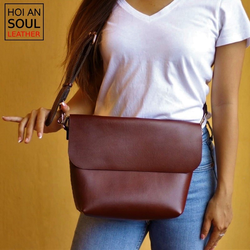 Brown Leather Crossbody 本革 クロスボディバッグ ショルダーバッグ レザーバッグ 斜め掛け