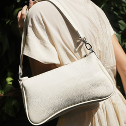 White Bucket Bag 本革 バケットバッグ 巾着バッグ レザーバッグ