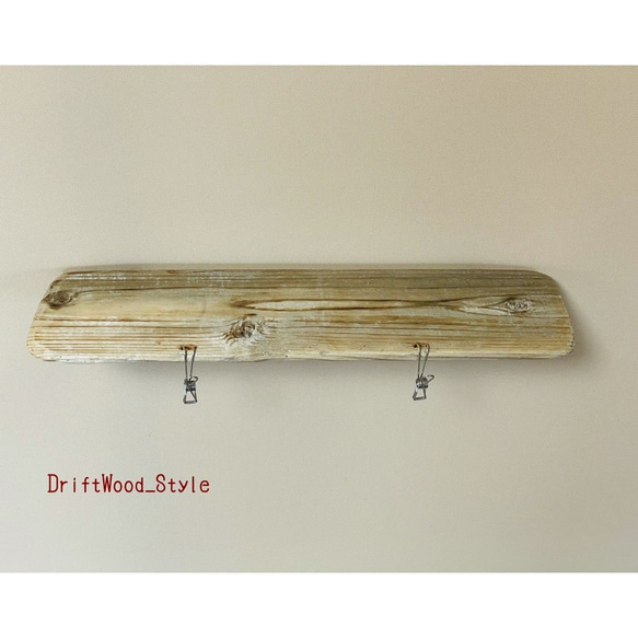 流木インテリア 写真を飾れる流木板のウォールシェルフ ラック フォト ディスプレイ ウォールデコ 壁掛け 棚 北欧 古木 5枚目の画像