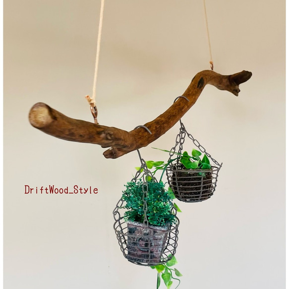 流木インテリア 枝のうねりが印象的なハンガーラック 流木ハンガー 癒し 衣装掛け ハンギング 北欧 ハンガーポール 2枚目の画像