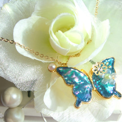 天然貝殼藍寶石藍色蝴蝶項鍊 第1張的照片