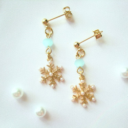 珍珠和珠子雪花耳環（耳夾） 第2張的照片