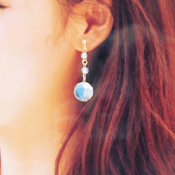 軽やかブルーのビジューピアス（pierced earrings） 5枚目の画像