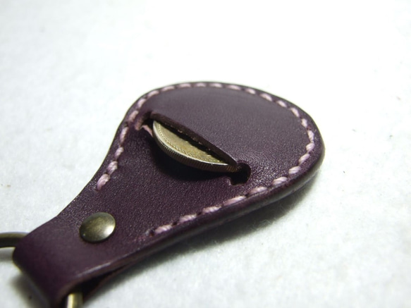 500円玉キーホルダー　紫ｘピンク 4枚目の画像