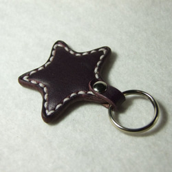 小さな星のキーホルダー 紫ｘ白 3枚目の画像