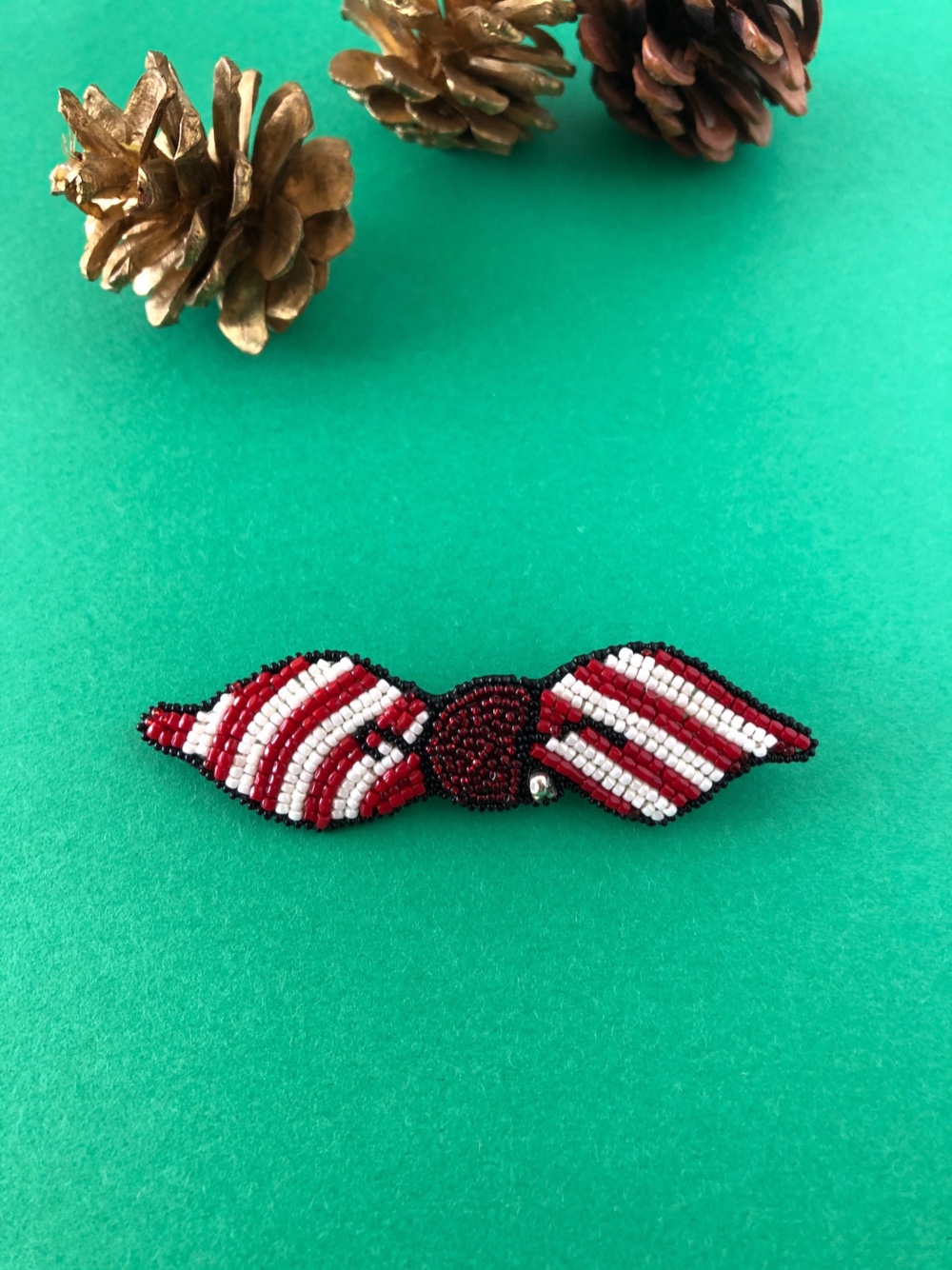 プチリボンplusブローチ(紅白)