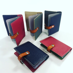 可愛らしいトラディショナルなフォルムのレザーカードケース(ご注文承ります) 2枚目の画像