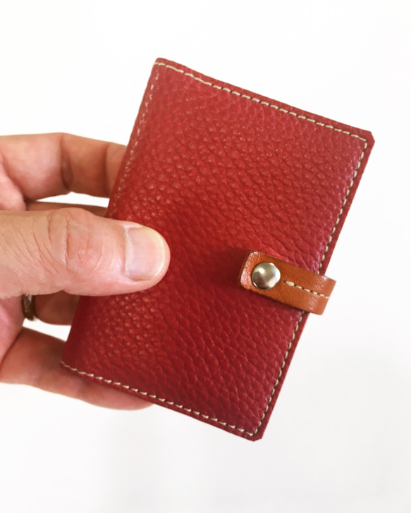 可愛らしいトラディショナルなフォルムのレザーカードケース(ご注文承ります) 3枚目の画像