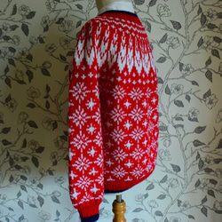 クリスマス価格赤のトリコロールセーター 3枚目の画像