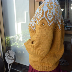 Saleマスタード濃淡のセーター（帽子プレゼント対象） 2枚目の画像