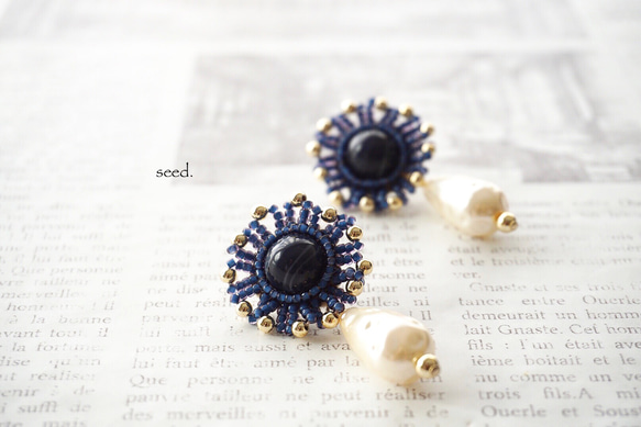 ビーズ刺繍のピアス 〜indigo flower×pearl〜 1枚目の画像