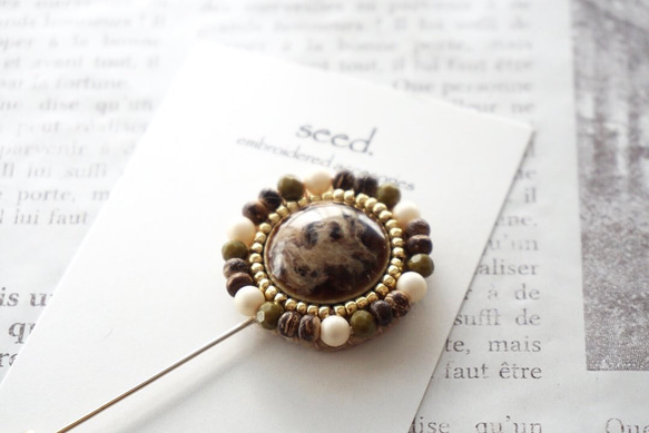 ビーズ刺繍のハットピン 〜woody × pearl〜 4枚目の画像
