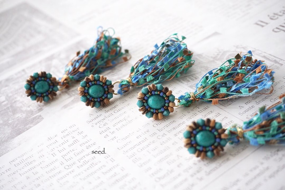 再販2 ビーズ刺繍のピアス〜tassels turquoise〜 6枚目の画像