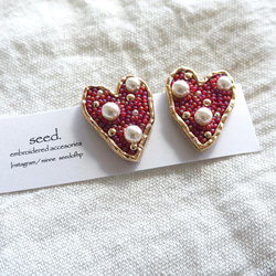 ビーズ刺繍のピアス〜heart＆pearl〜 5枚目の画像