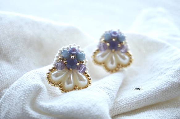 ビーズ刺繍のイヤリング〜lilac×pearl〜 3枚目の画像