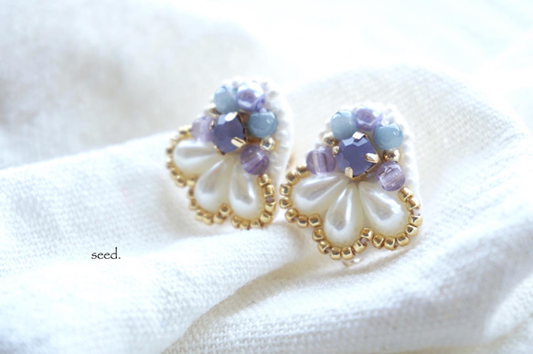 ビーズ刺繍のイヤリング〜lilac×pearl〜 5枚目の画像