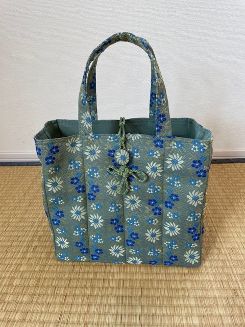 縁トートバック　〜ブルー系お花柄〜